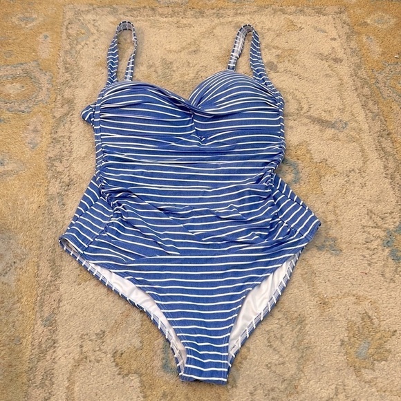 Nip Tuck,Twist Front Multifit One Piece Sorrento Stripe, Sky Blue/ Crisp White,L - Picture 6 of 11